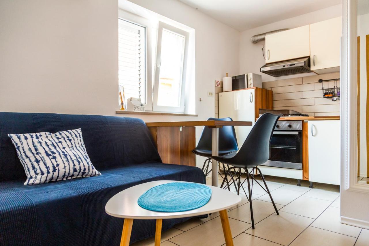 Sunny Old Town Apartment 코페르 외부 사진