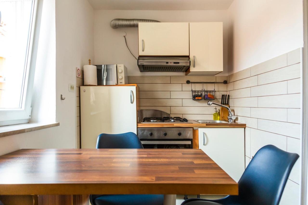 Sunny Old Town Apartment 코페르 외부 사진