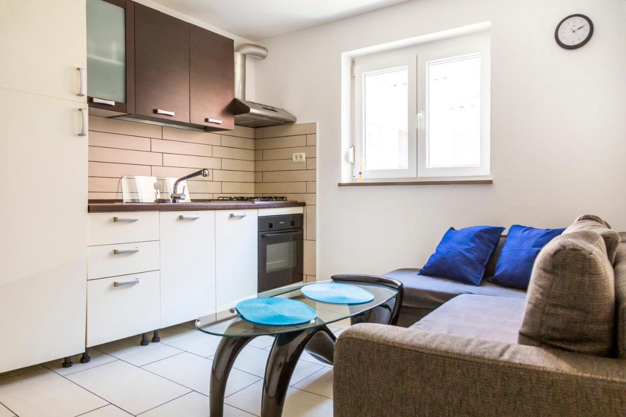 Sunny Old Town Apartment 코페르 외부 사진