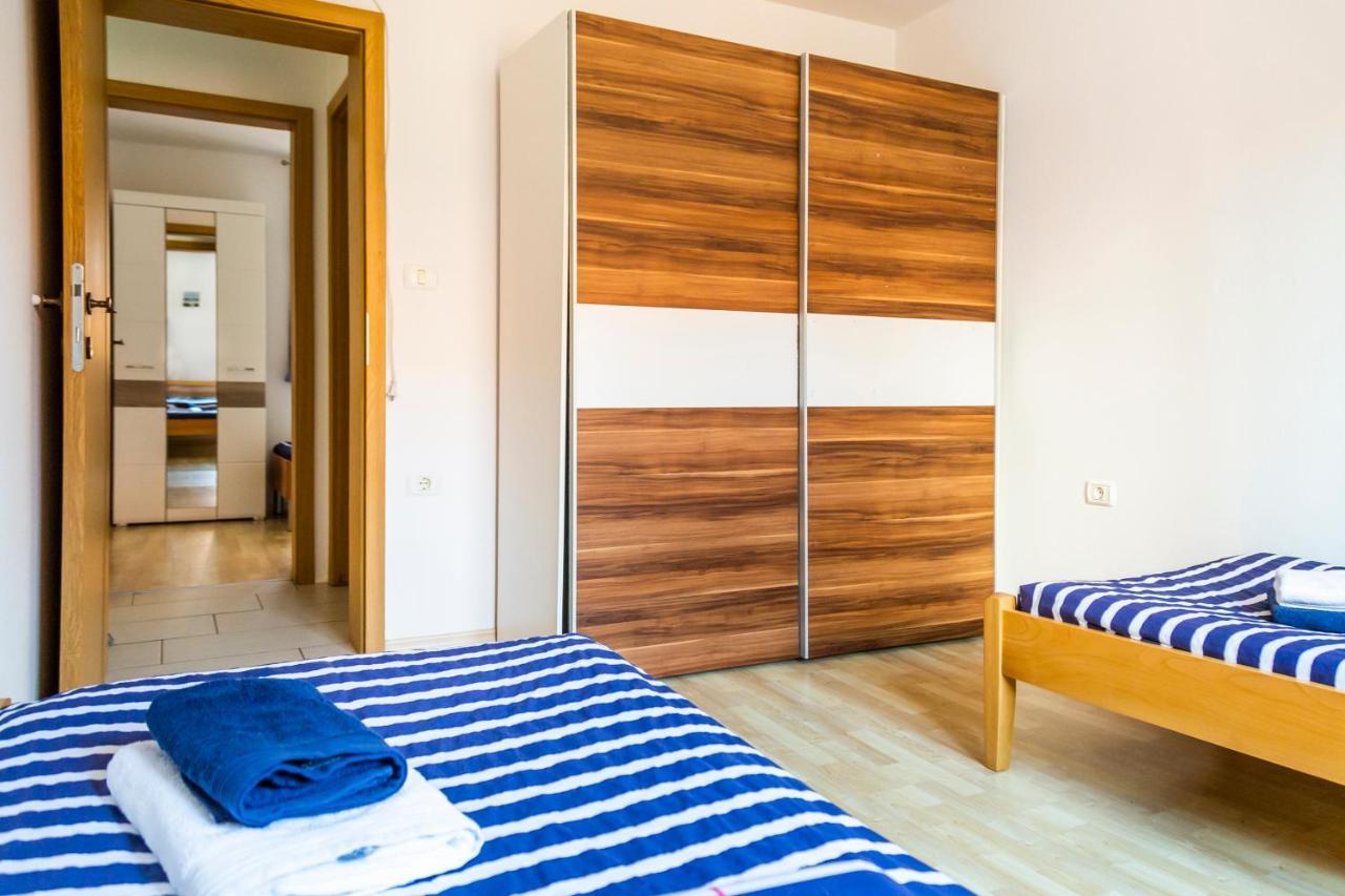 Sunny Old Town Apartment 코페르 외부 사진